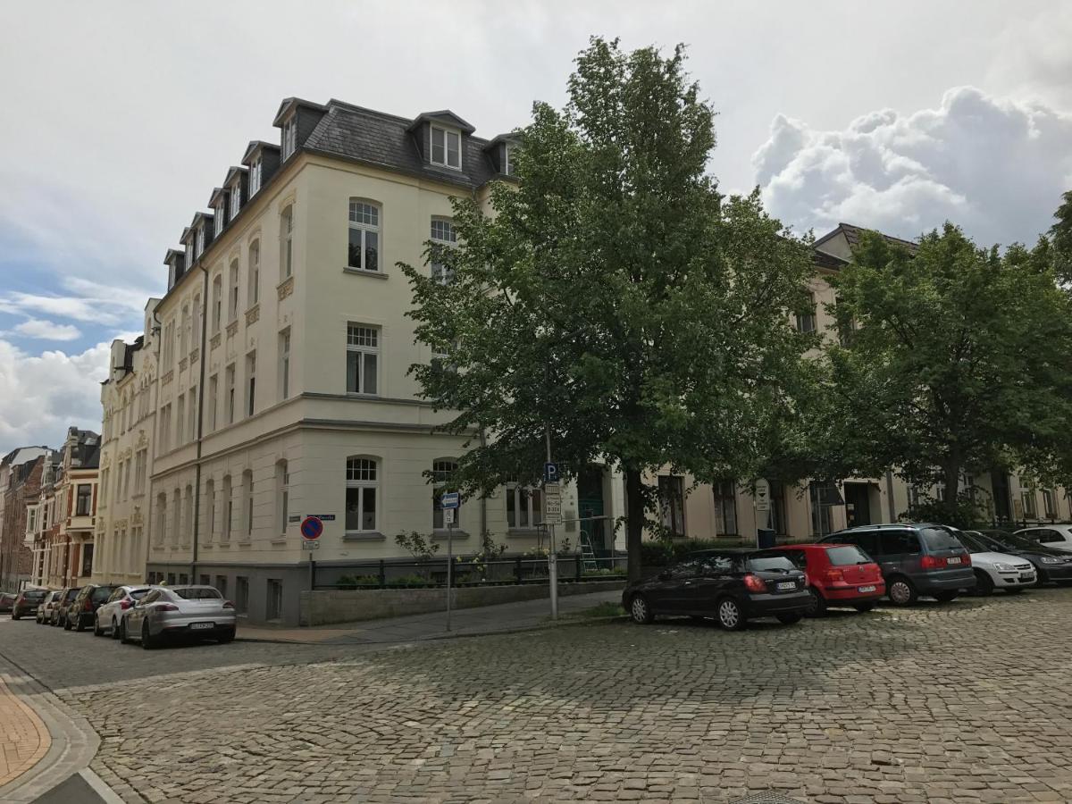 Zimmer Im Ug Direkt In Der Innenstadt, Centrum Σβερίν Εξωτερικό φωτογραφία