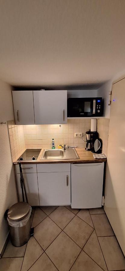 Zimmer Im Ug Direkt In Der Innenstadt, Centrum Σβερίν Εξωτερικό φωτογραφία